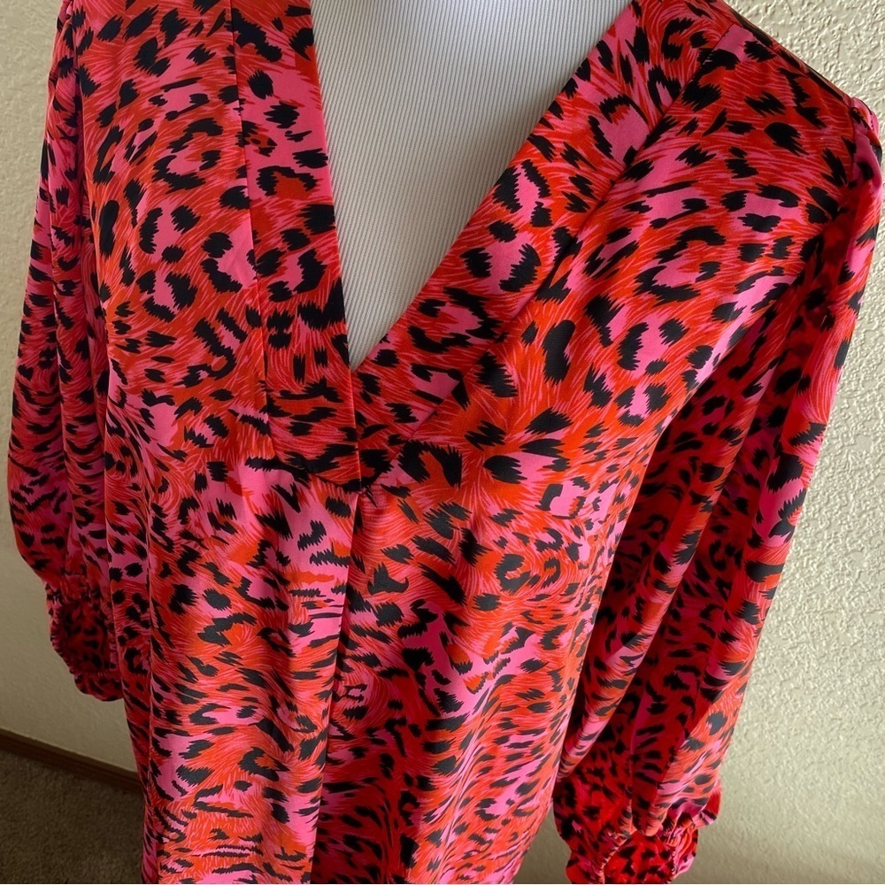 JODIFL Red Pink Leopard Print Long Sleeve Shift Dress - Picture 3 of 12